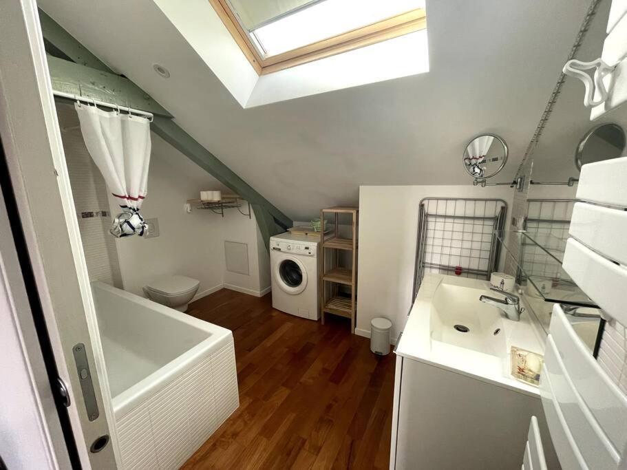 Les Petits Loups - Acces Parc - Stationnement Gratuit Apartment บาญเญอ-เดอ-บีกอร์ ภายนอก รูปภาพ