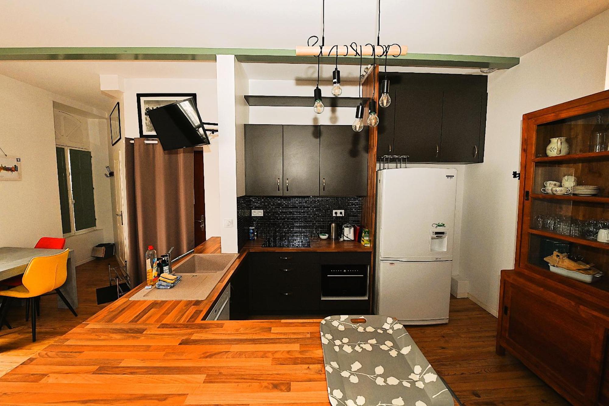 Les Petits Loups - Acces Parc - Stationnement Gratuit Apartment บาญเญอ-เดอ-บีกอร์ ภายนอก รูปภาพ