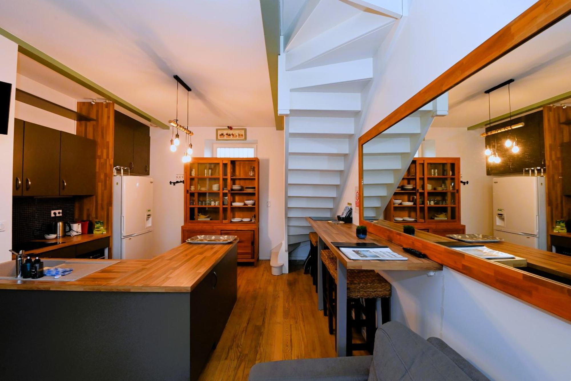Les Petits Loups - Acces Parc - Stationnement Gratuit Apartment บาญเญอ-เดอ-บีกอร์ ภายนอก รูปภาพ