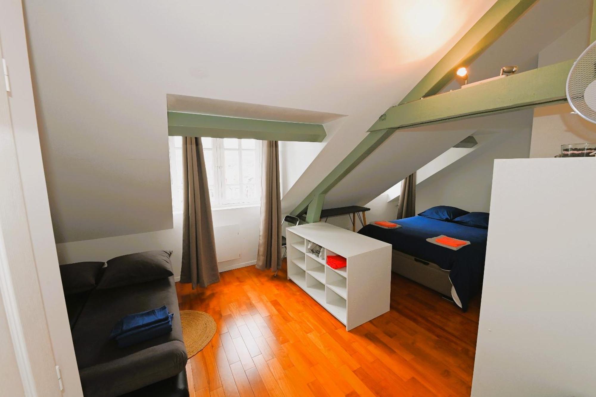 Les Petits Loups - Acces Parc - Stationnement Gratuit Apartment บาญเญอ-เดอ-บีกอร์ ภายนอก รูปภาพ